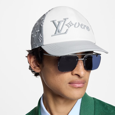 LV Vers Mesh Cap . in Men's Accessories Hats, Beanies and Gloves collections by Louis Vuitton (Product zoom)