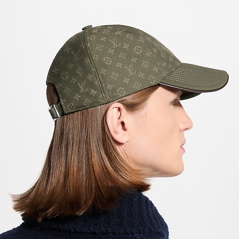 Monogram Surplus Cotton Cap . in Men's Accessories All Accessories collections by Louis Vuitton (Product zoom)