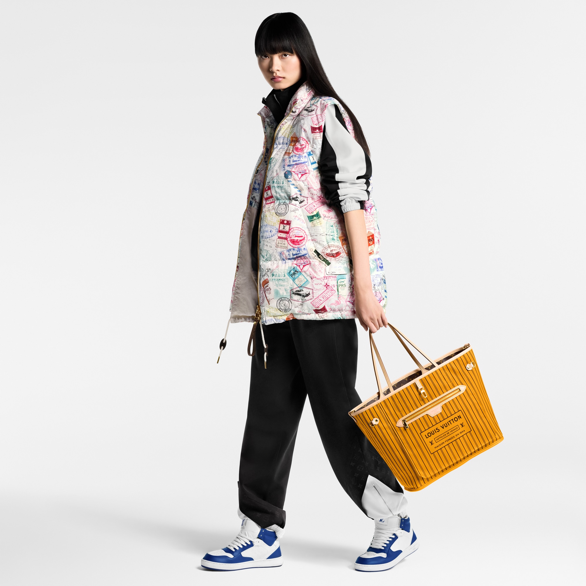 Neverfull Bandoulière Inside Out MM Monogram in Bags and Small Leather Goods