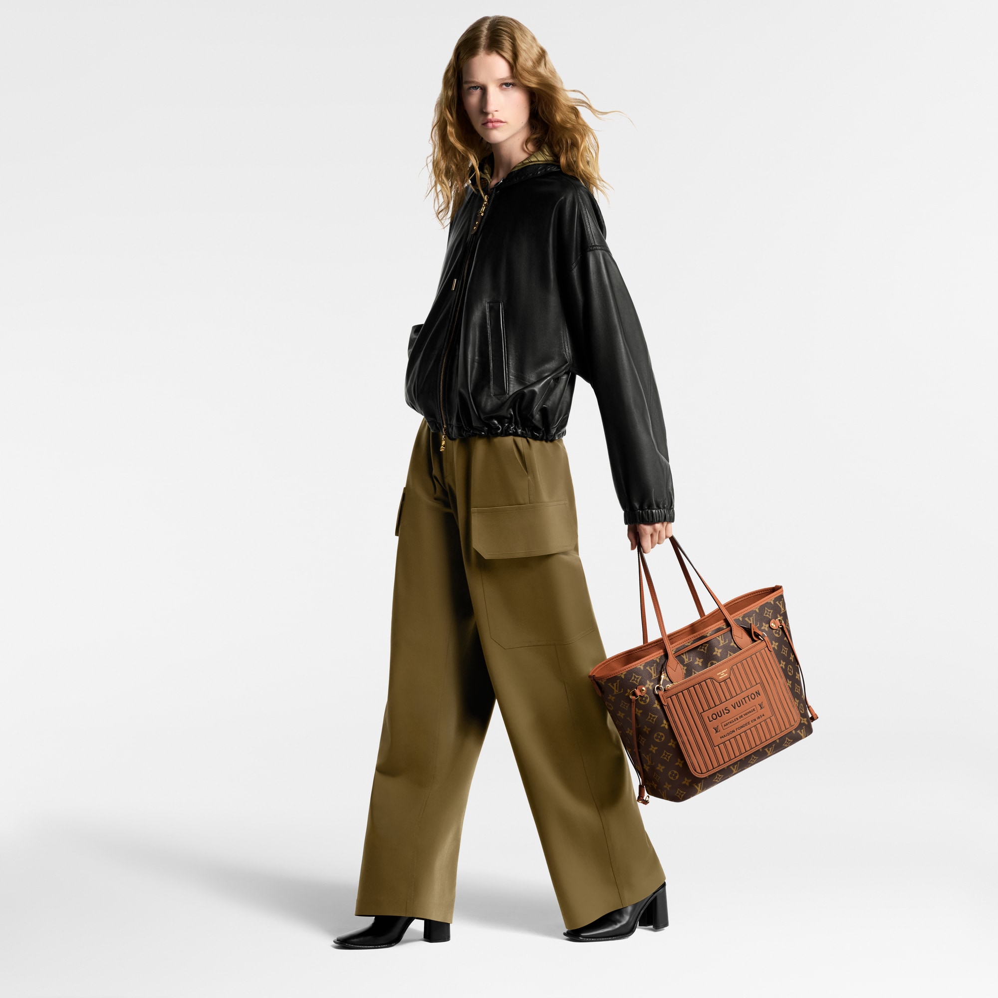 Neverfull Inside Out MM  in Bags and Small Leather Goods