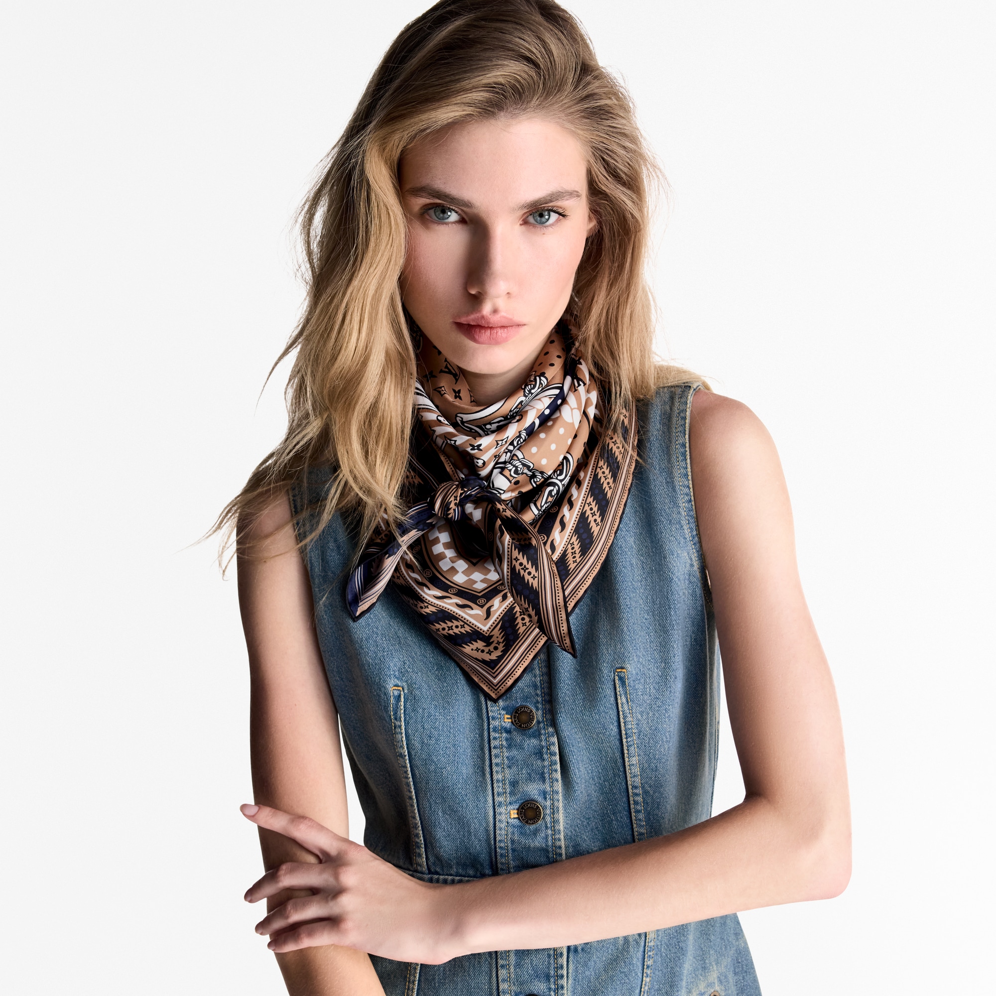 Ocean Bandana Square 90 . in Women