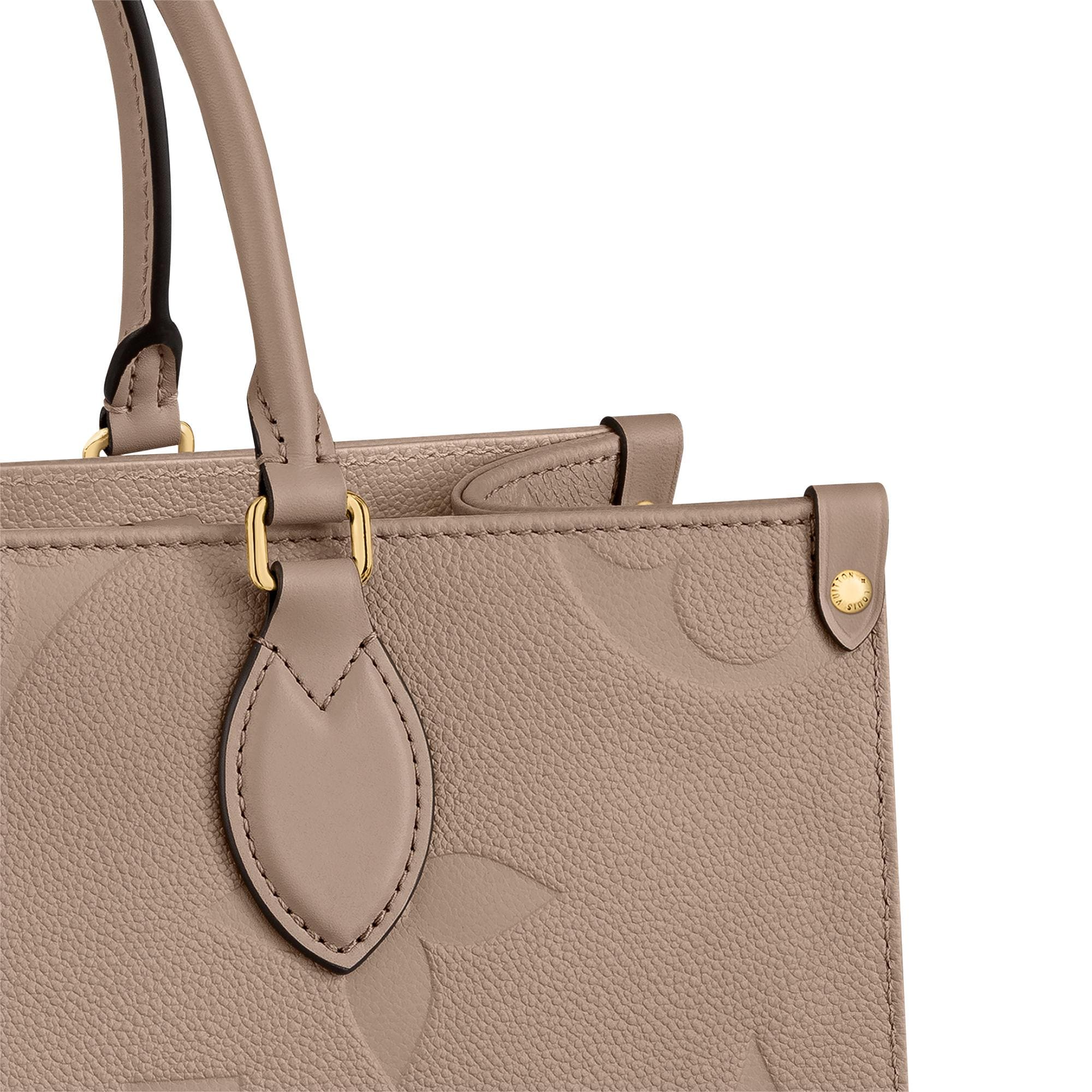 Onthego MM Monogram Empreinte in Women