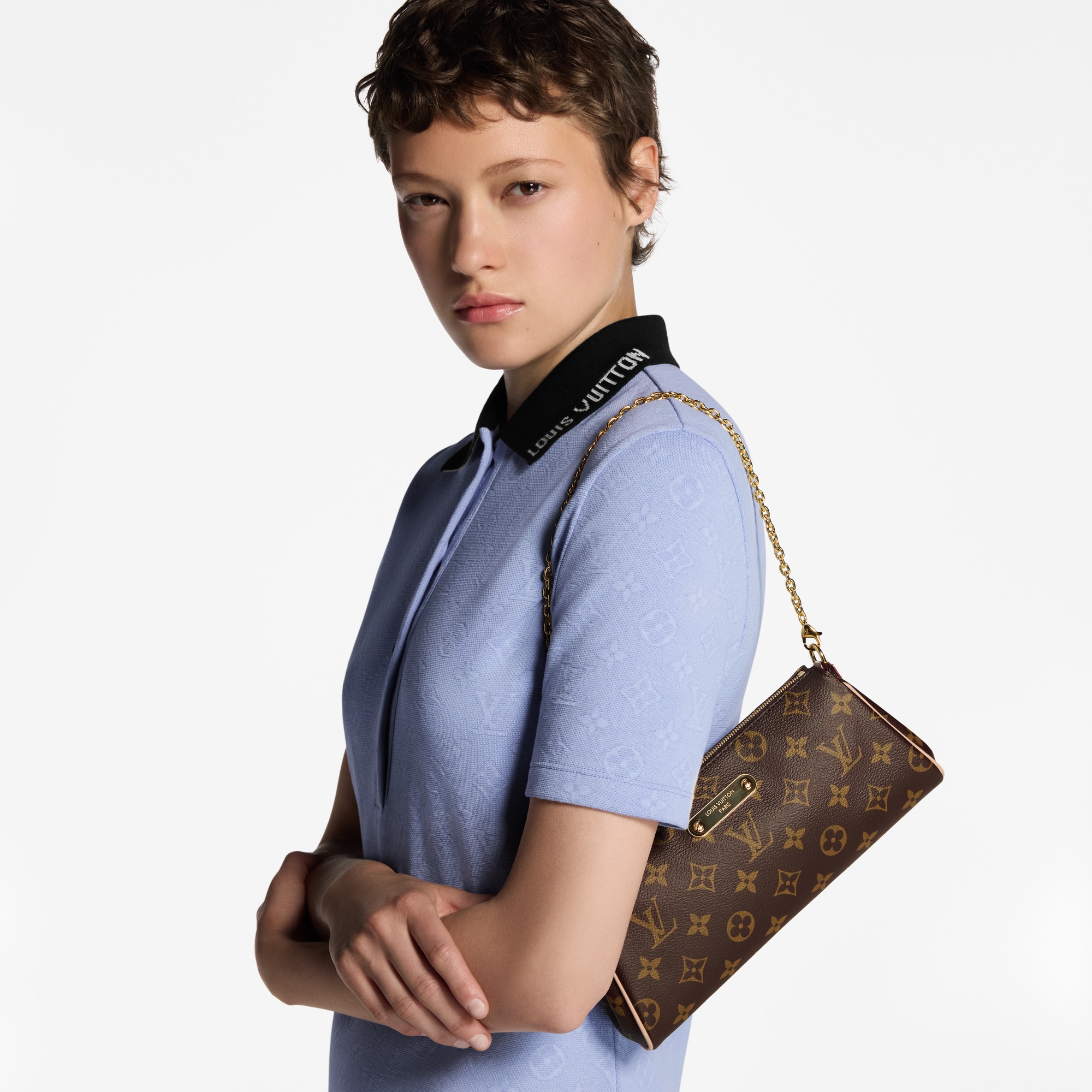 Pochette Eva Monogram in Women