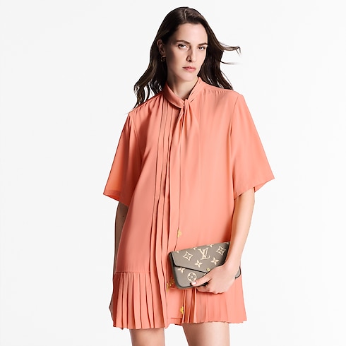 Pochette Félicie Monogram Empreinte in Women's Wallets and Small Leather Goods All Wallets and Small Leather Goods for Women collections by Louis Vuitton (Product zoom)