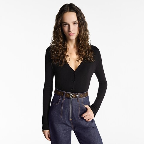 Pretty LV 30mm Reversible Belt Monogram in Women's Accessories Belts collections by Louis Vuitton (Product zoom)