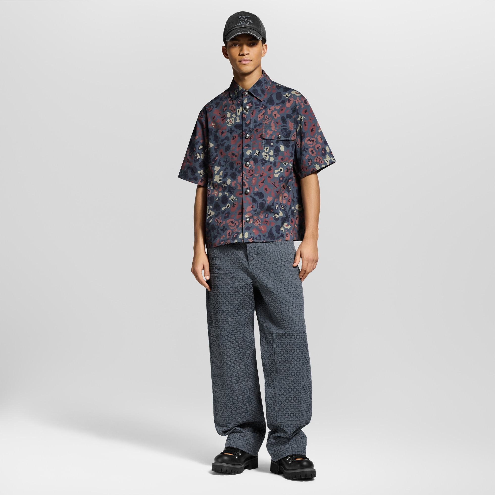 Printed Short-Sleeved Workwear Shirt  Men Ready-to-Wear Shirts | LOUIS VUITTON (Product zoom)