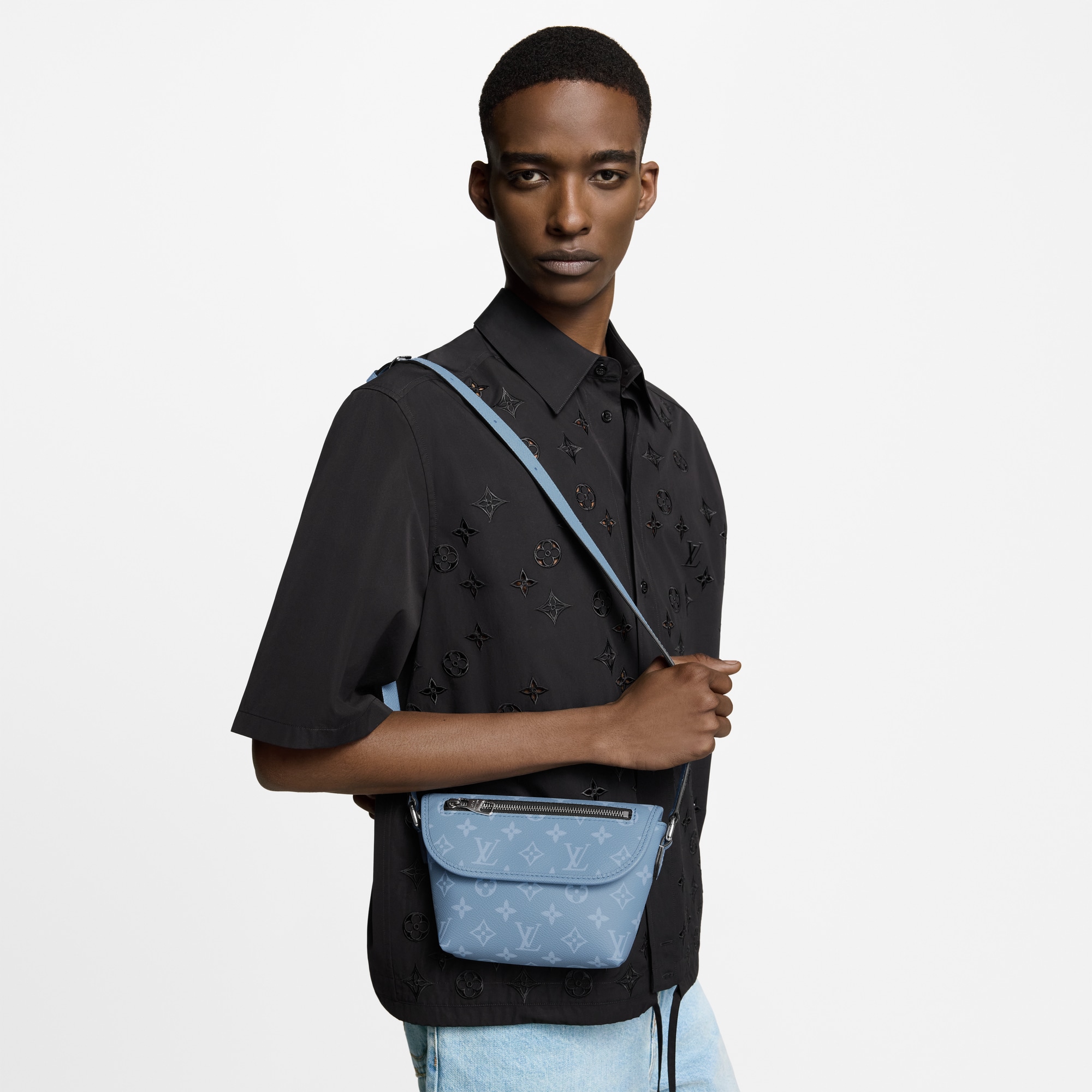 Pulse Wearable Wallet Taigarama in Men