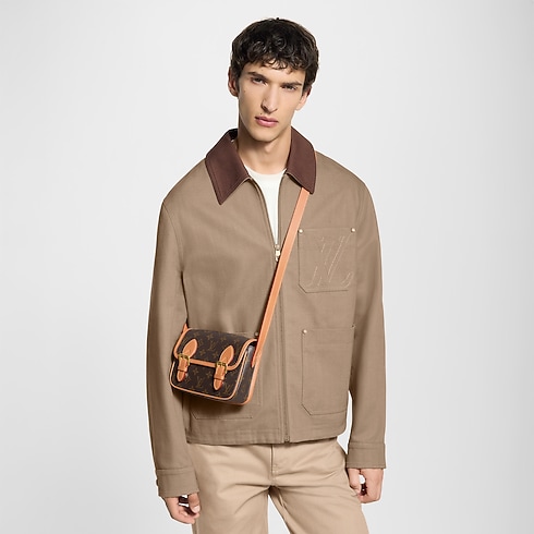 Satchel Wearable Wallet G69 in Men's Wallets and Small Leather Goods Mini Bags collections by Louis Vuitton (Product zoom)