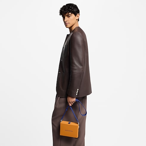 Shopper Clutch Autres Cuirs in Bags and Small Leather Goods's Men Bags Newness collections by Louis Vuitton (Product zoom)