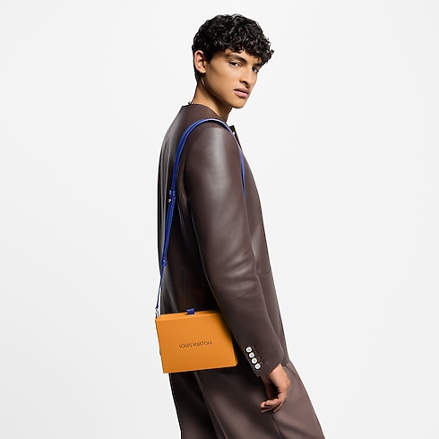 Shopper Clutch Autres Cuirs in Bags and Small Leather Goods's Men Bags Newness collections by Louis Vuitton (Product zoom)