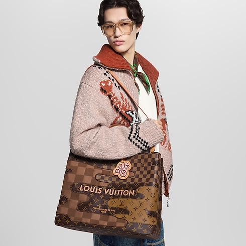 Shopper Tote MM Other Monogram Canvas in Bags and Small Leather Goods's Men Bags Newness collections by Louis Vuitton (Product zoom)