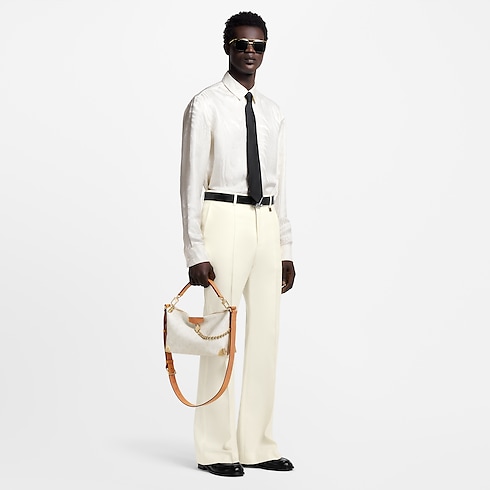 Silk-Blend Classic Evening Shirt in Men's Ready-to-Wear Shirts collections by Louis Vuitton (Product zoom)