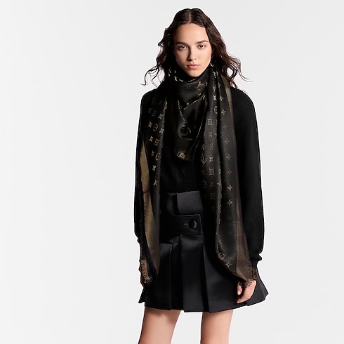 So Shine Monogram Shawl . in Women's Accessories Shawls and Stoles collections by Louis Vuitton (Product zoom)