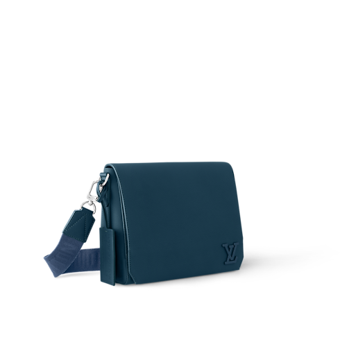 Takeoff Messenger LV Aerogram in New's Holiday Men's Selection collections by Louis Vuitton (Product zoom)