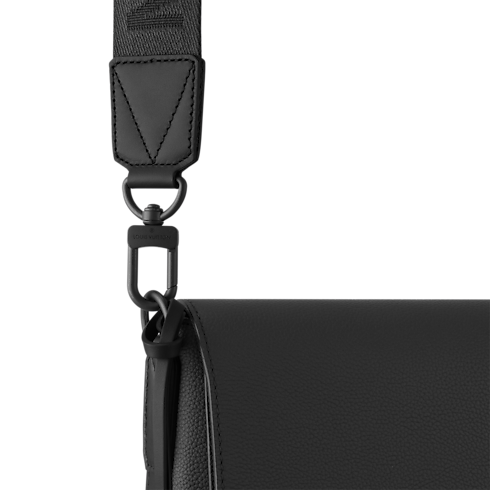Takeoff Messenger LV Aerogram in Men's Bags All Bags For Men collections by Louis Vuitton (Product zoom)