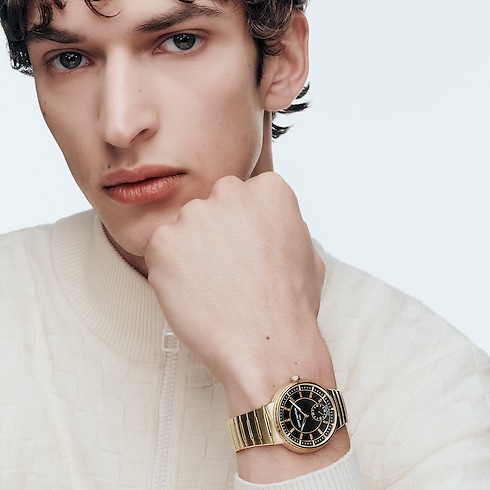 Tambour, Automatic, 40mm, Yellow Gold, onyx, sapphires in Watches's All Watches } collections by Louis Vuitton (Product zoom)