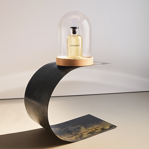The Ultimate Flacon – L’immensité in Perfumes's Exceptional Creations Flacon d'Exception collections by Louis Vuitton (Product zoom)