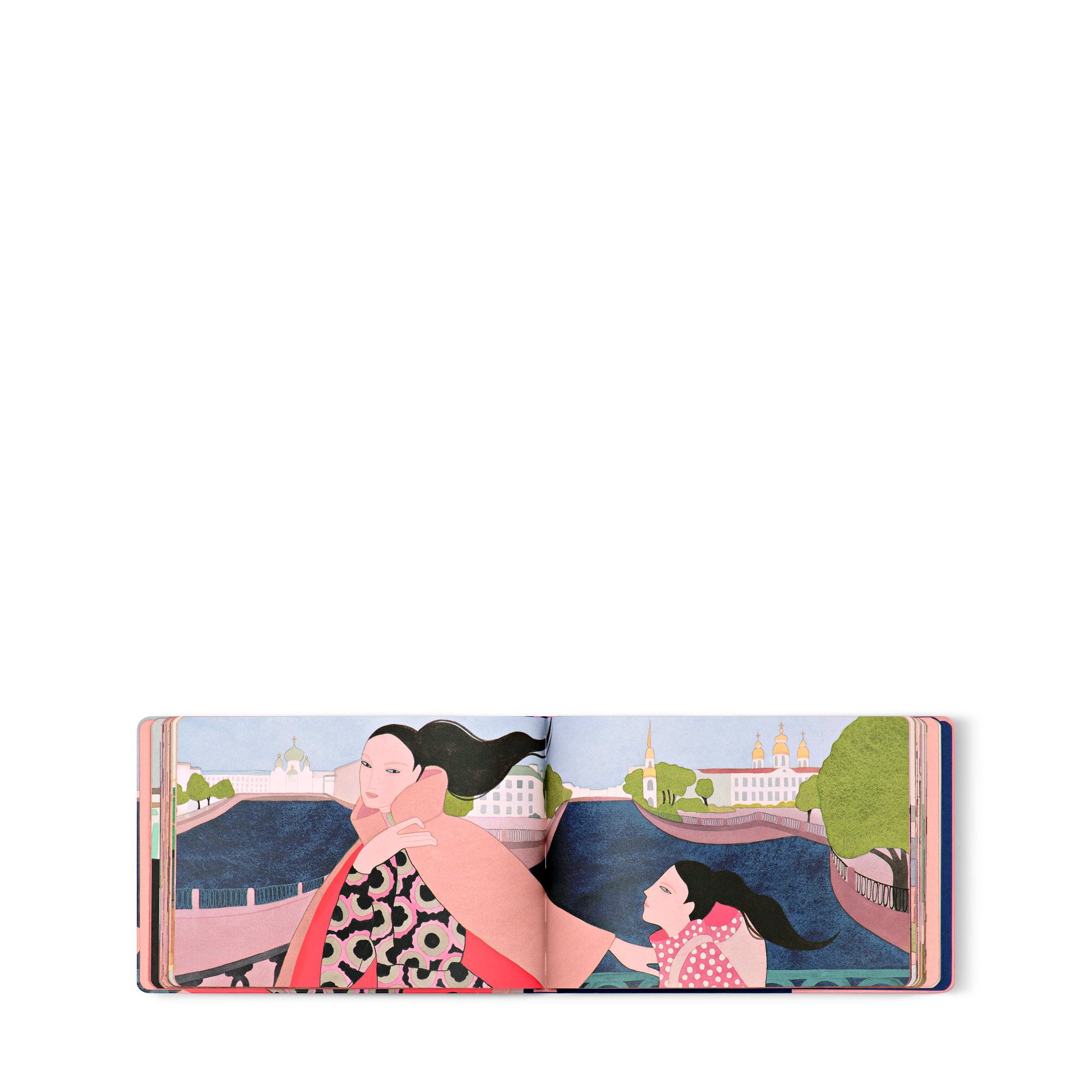 Travel Book Saint Petersburg  in Trunks, Travel and Home