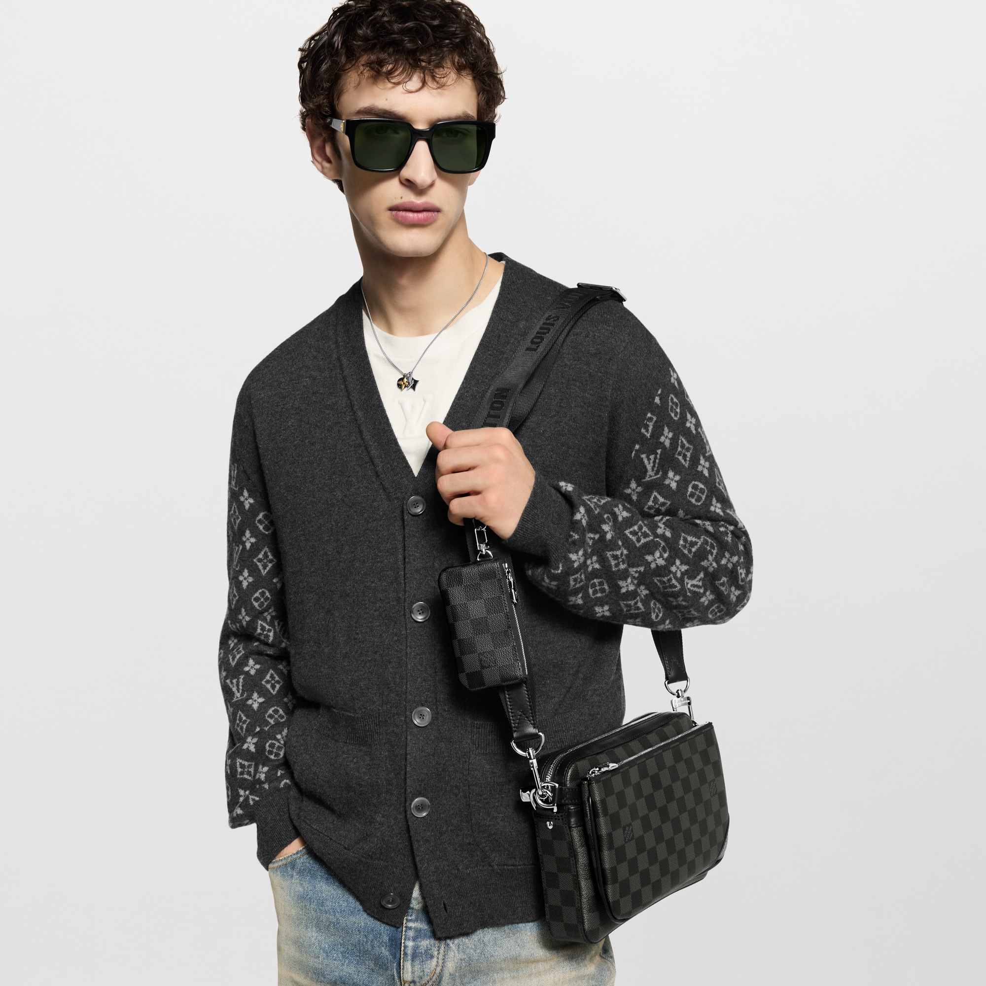 Trio Messenger Damier Graphite in Men