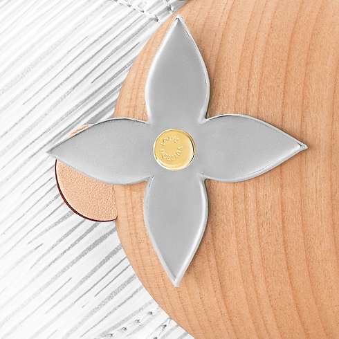 Vivienne Bride . in Trunks, Travel and Home's Sport and Lifestyle Lifestyle and Vivienne Dolls collections by Louis Vuitton (Product zoom)