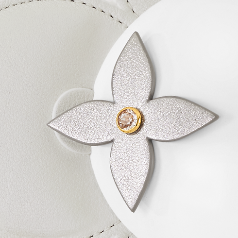 Vivienne Doll Snowman in Trunks, Travel and Home's Sport and Lifestyle Lifestyle and Vivienne Dolls collections by Louis Vuitton (Product zoom)