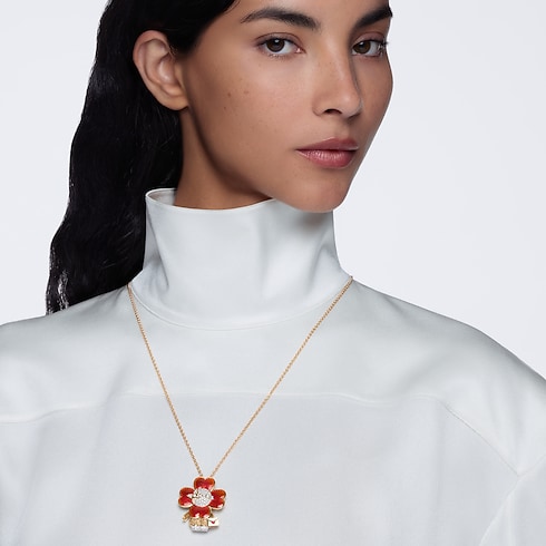 Vivienne Heart Pendant, White Gold, Yellow Gold, Enamel, Lacquer and Diamonds cropped view