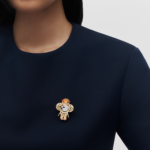 Vivienne Orange Lion Dance Pendant, Yellow Gold, White Gold, Lacquer, Diamonds & Colored Stones in Jewellery's Categories Necklaces and Pendants collections by Louis Vuitton (Product zoom)