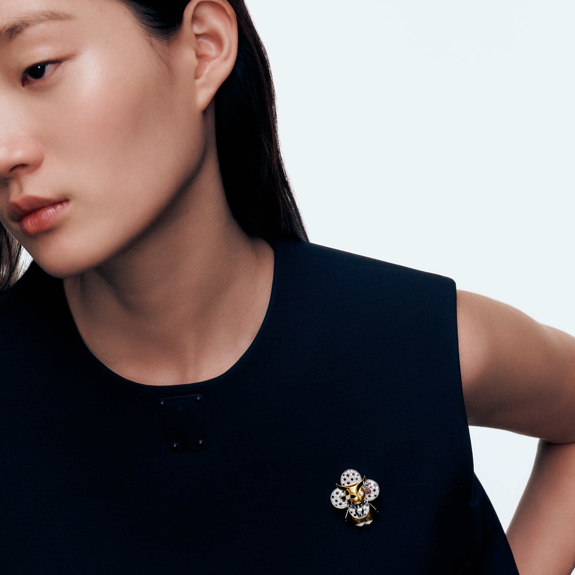 Vivienne Ox Pendant, 3 Golds, Lacquer, Diamonds & Colored Gemstones  in Les Extraordinaires
