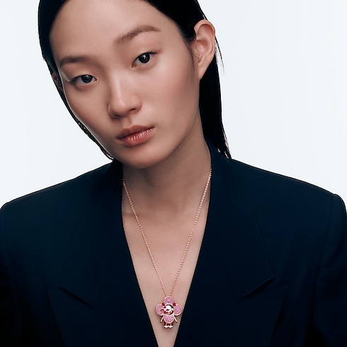 Vivienne Pig Pendant, Pink Gold, Lacquer, Diamonds & Colored Gemstones in Les Extraordinaires's Jewelry Necklaces and Pendants collections by Louis Vuitton (Product zoom)