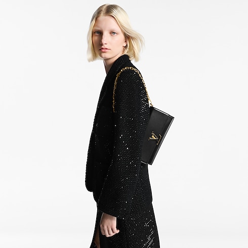 Wallet On Chain Capucines Capucines in Women's Wallets and Small Leather Goods Wallets on Chain and Micro Bags collections by Louis Vuitton (Product zoom)