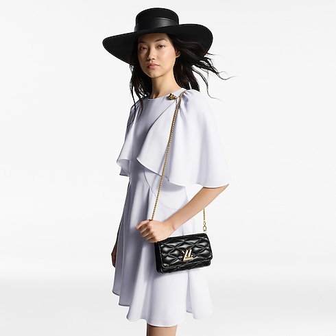 Wallet On Chain GO-14 Malletage in Women's Wallets and Small Leather Goods Wallets on Chain and Micro Bags collections by Louis Vuitton (Product zoom)