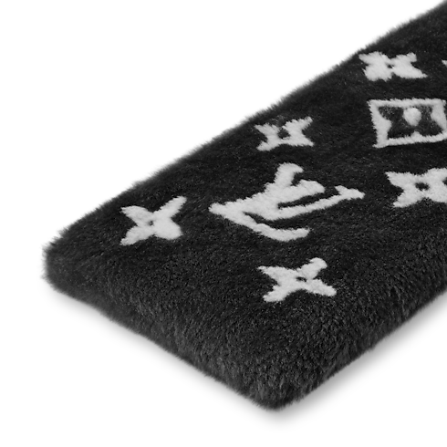 Yeti Scarf . in Men's Accessories Scarves collections by Louis Vuitton (Product zoom)