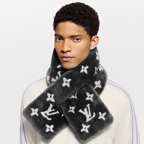 Yeti Scarf . in Men's Accessories Scarves collections by Louis Vuitton (Product zoom)